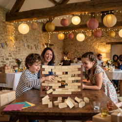 Location Birdy-Wall jouet en bois geant 25€/jour pour animations familiales