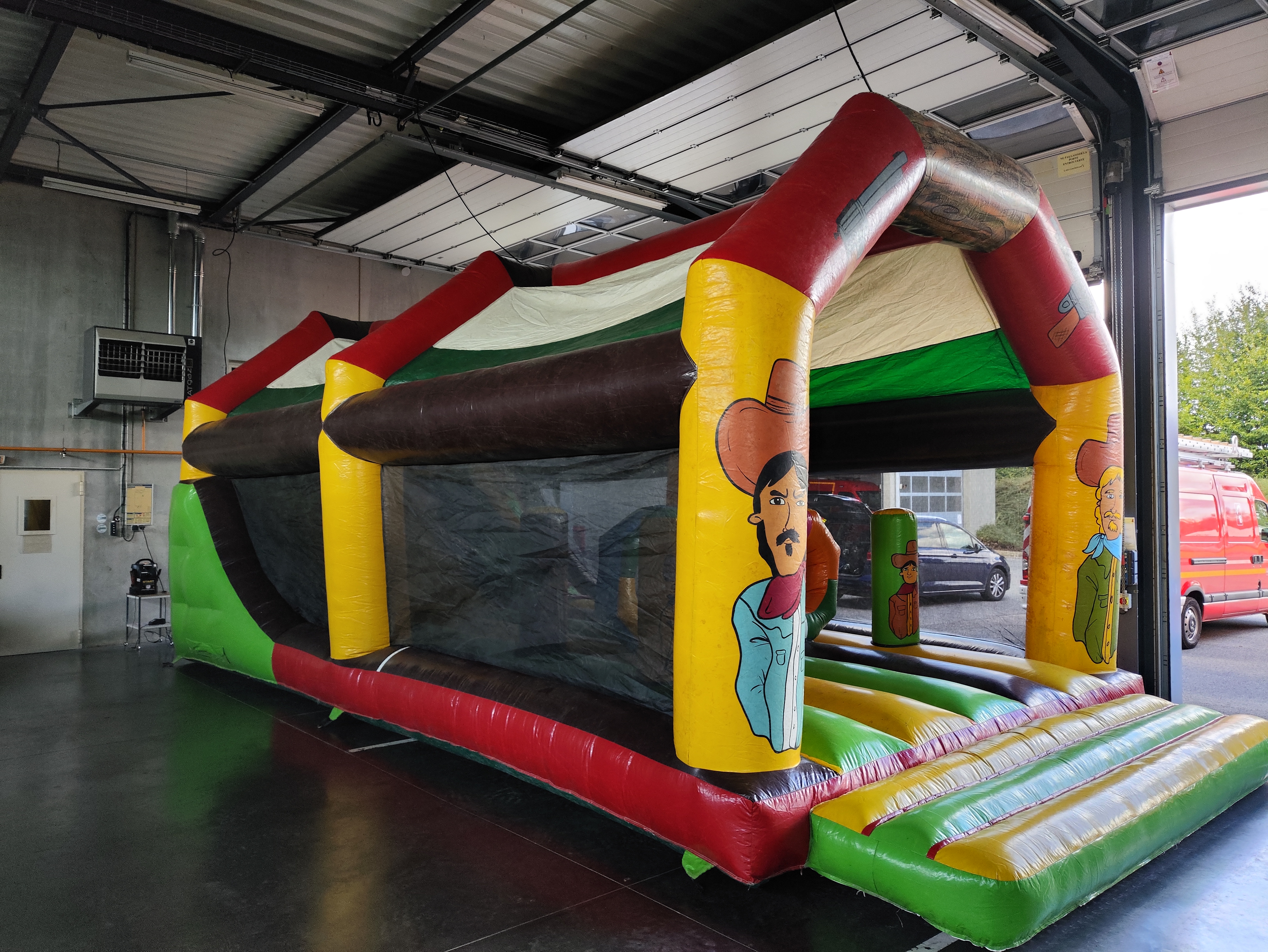 Catalogue AlloFiestaLoc - Jeux gonflables et animations à louer pour enfants, adultes et kermesses